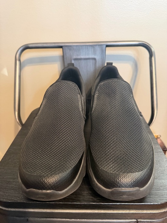 NOT AVAILABLE Mens 10 Black Slip On Comfort Shoes